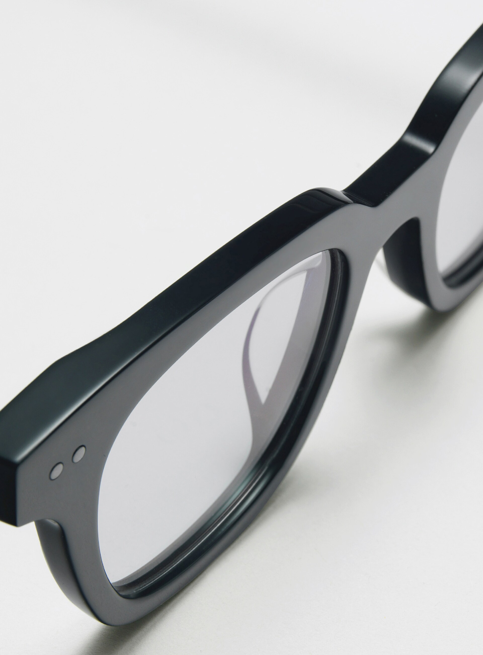 gentle monster south side black